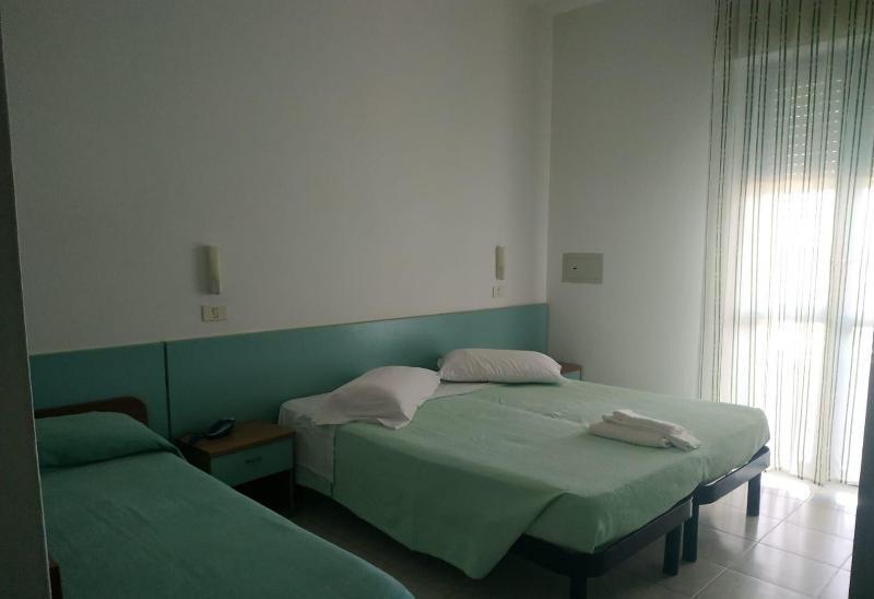 Atlantic Hotel 3*